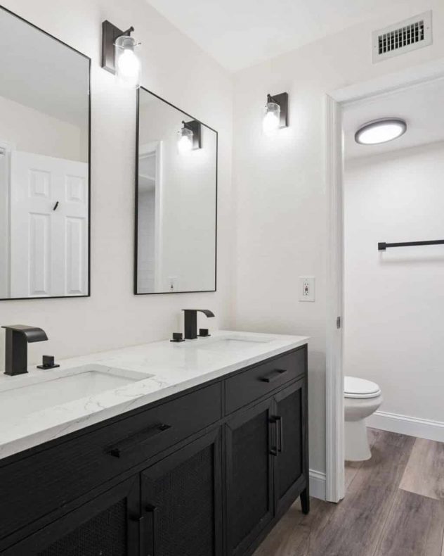 11-web-or-mls-4300_Lake_Underhill_Rd_23b2_Orlando_FL_32803_IMG_7911