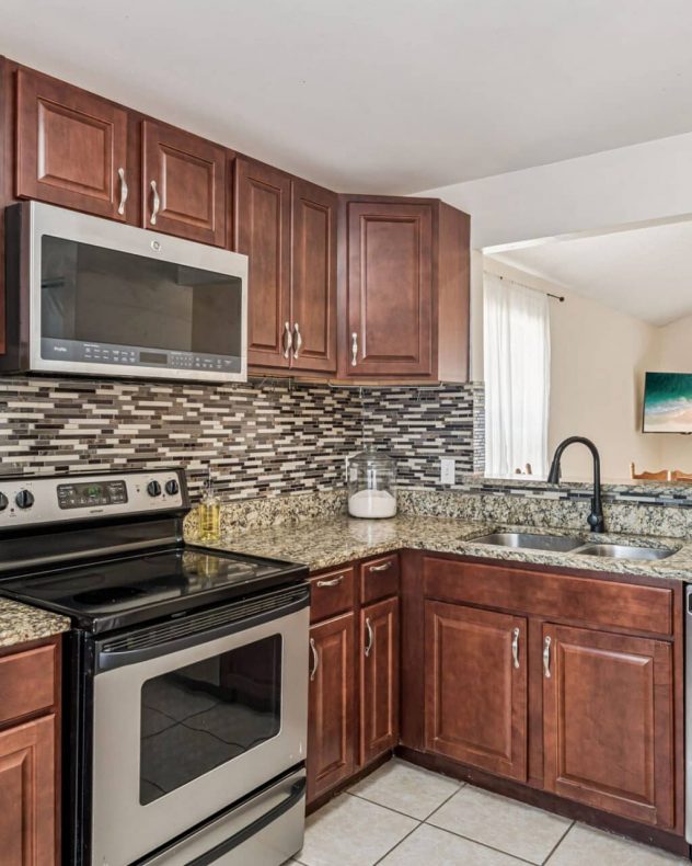 11-web-or-mls-596_Swallow_Ct__Apopka__FL_32712_A7402098