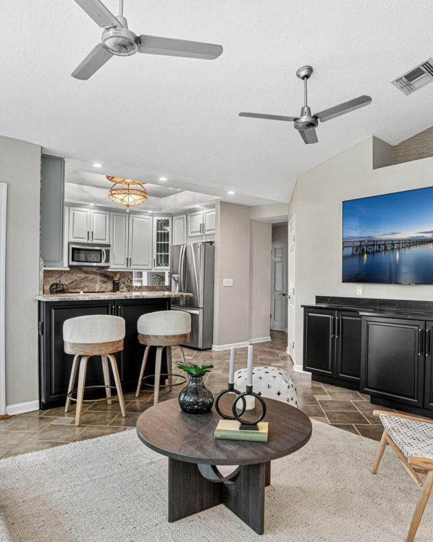 6-web-or-mls-525-w-yale-st